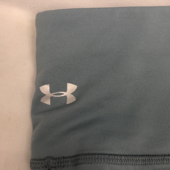Under Armour Capri Legging - Picture 2 of 3